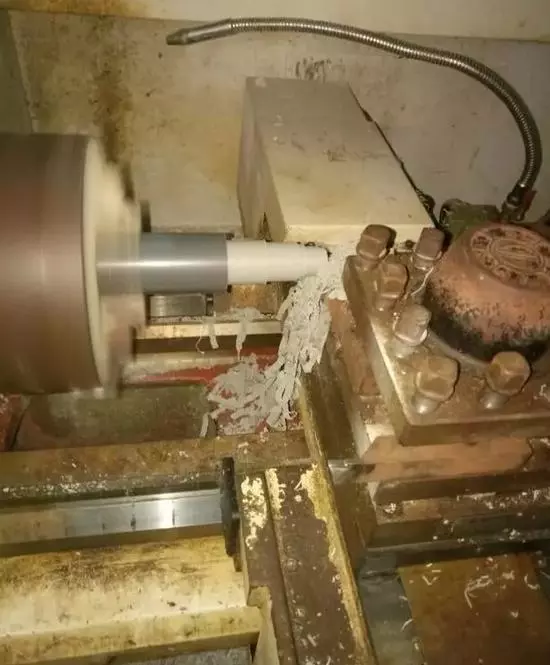 从毕业到现在一直干数控,感觉没有前途想转行,该如何是好?看看网友们怎么说!的图3